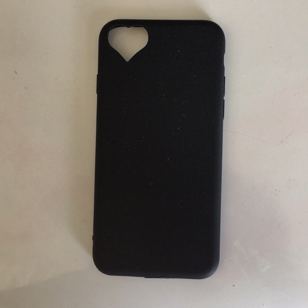 Silicone heart iPhone case - Picture 2 of 2